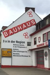 1Giebel Weissenthurm Bauhaus inhalt