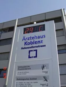 Pylon Ärztehaus Koblenz von A1 Werbeprofi