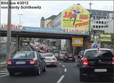 DB-Brueckenwerbung_Koblenz_Moselring Ecke Loehrstraße_ehemals Lahr Eisenbahnwerbung