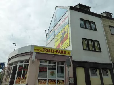 Koblenzerstraße 8 in 56727 Mayen Top-Querstandort Werbeflaeche Aussenwerbung