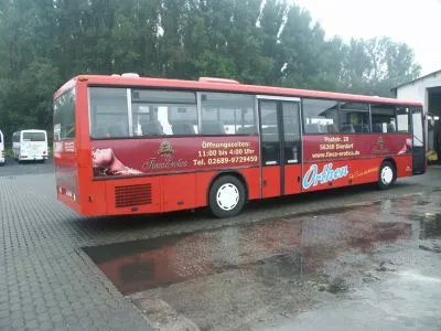 Bus-Beschriftung Digitaldruck und Schutzlaminat von A1 Werbeprofi