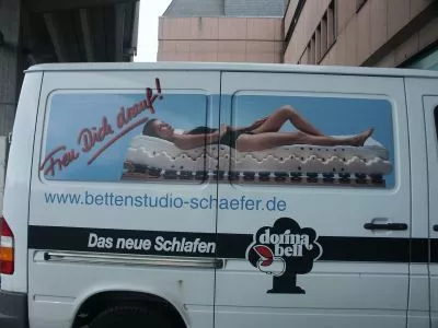 Transporterbeschriftung im Digitaldruck und Folienschriften von ihrem Profi Transporterbeschriftung im Digitaldruck und Folienschriften von ihrem Profi